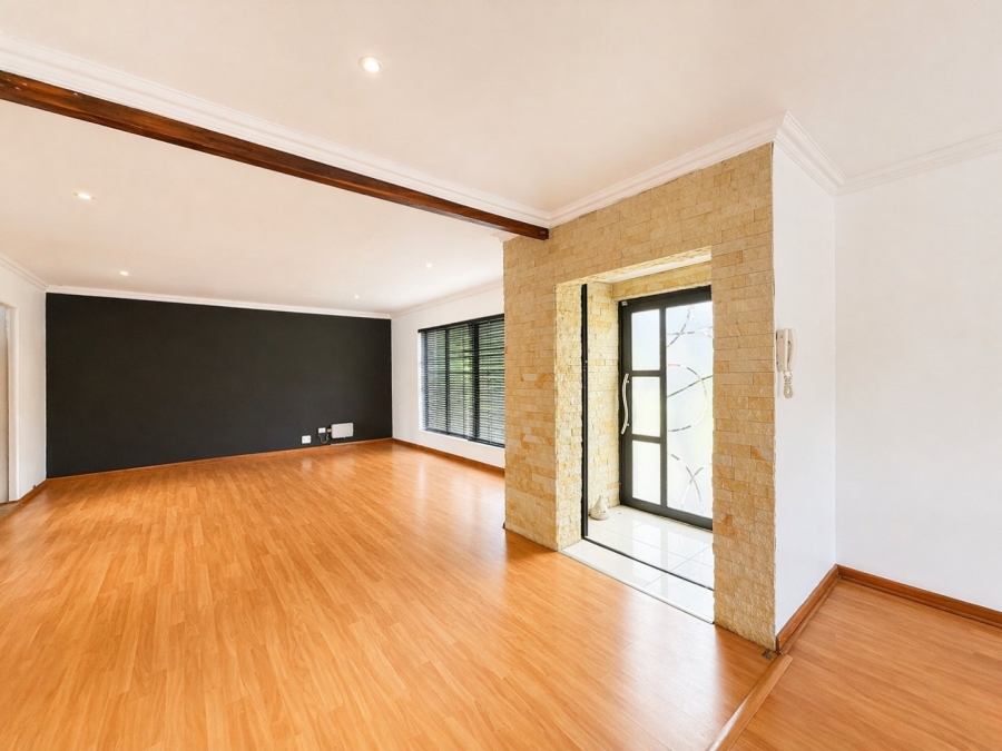 5 Bedroom Property for Sale in Bayswater Free State